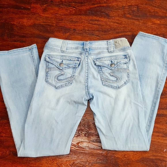 Suki Jeans. Waist -31inches. See photos for other measurements. - Picture 4 of 6